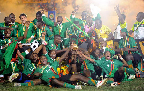 小科普：杨瀚森两次换下开拓者被打出10-0和13-0，最后输23分