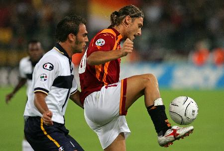 篮球勇士年轻球员表现亮眼