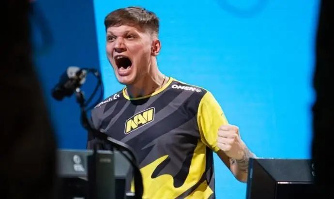 gla1ve 退役成为教练